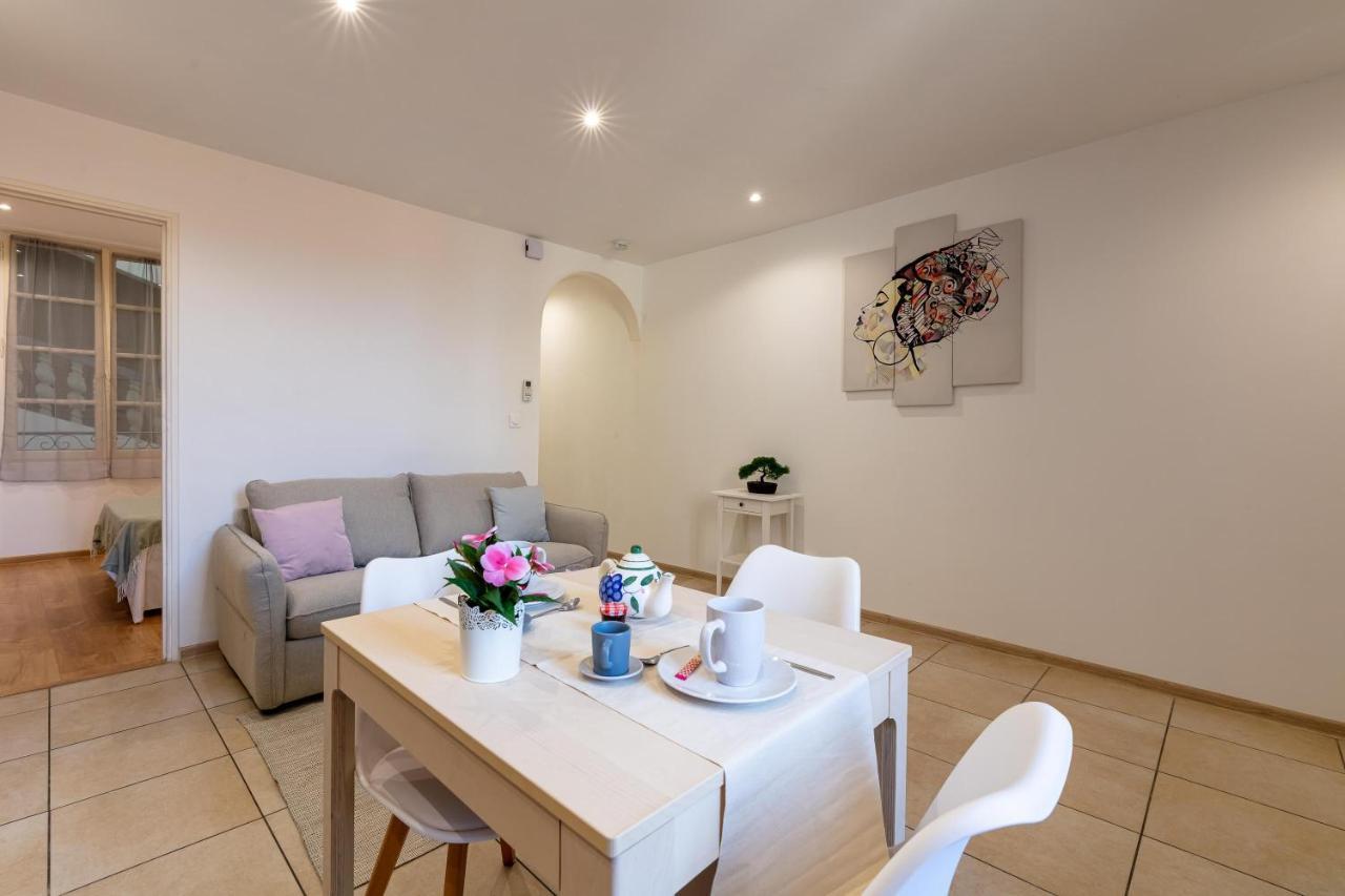 Апартаменты Coeur De Provence - Appt Climatise Драгиньян Экстерьер фото